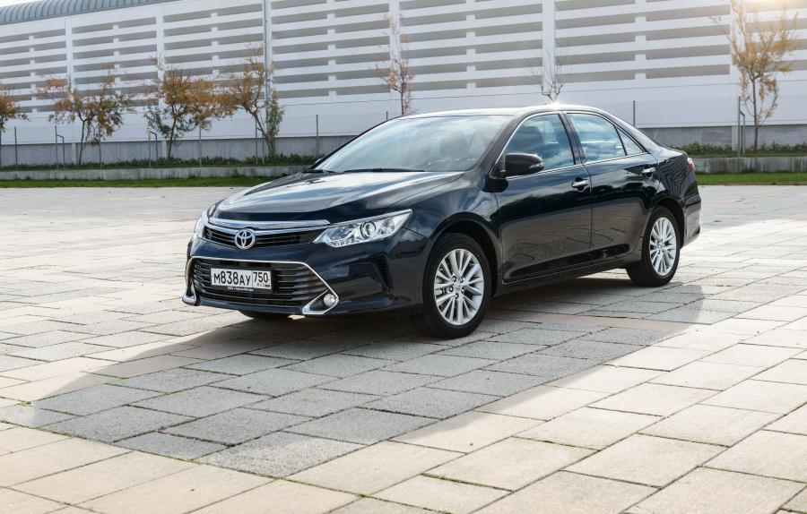  Toyota Camry V6 2014 года  (CIS) (фото 15 из 37)